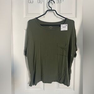 American Eagle Outfitters Olive Short Sleeve Tee